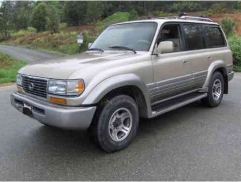 Lexus LX (1997)