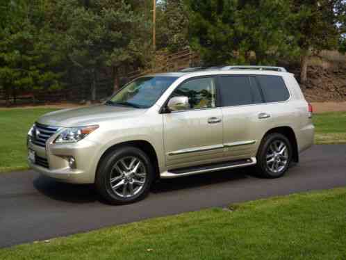 Lexus LX LX 570 (2013)