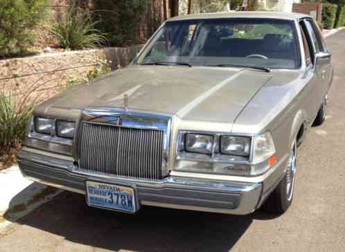 Lincoln Continental (1987)