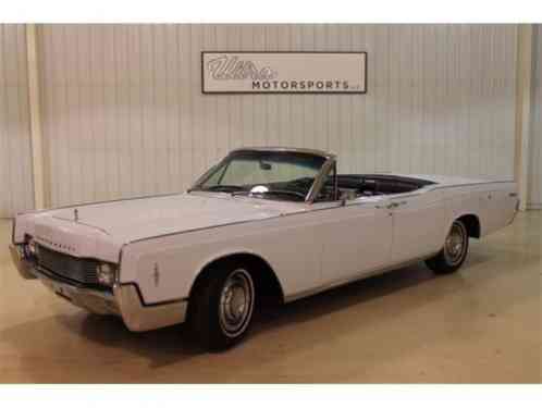 Lincoln Continental Convertible (1966)