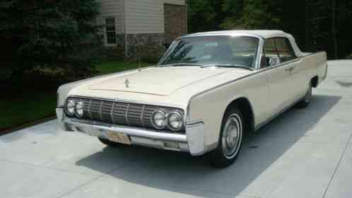 Lincoln Continental Convertible (1964)