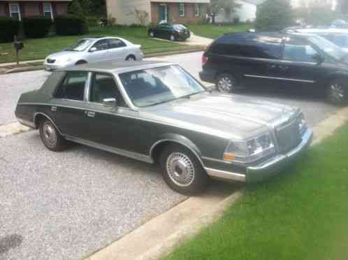 Lincoln Continental (1985)