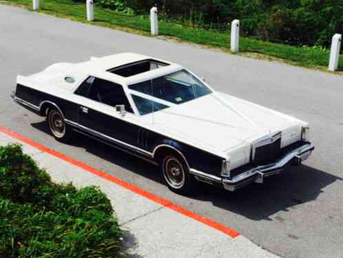 1979 Lincoln Continental Mark V Bill Blass Designer Edition