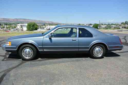 Lincoln Continental (1984)