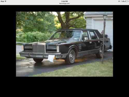 1983 Lincoln Continental Signature Series