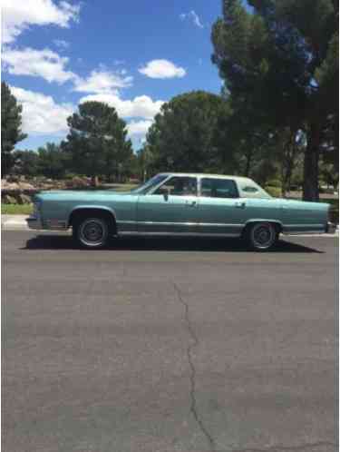 Lincoln Continental Williamsburg (1979)