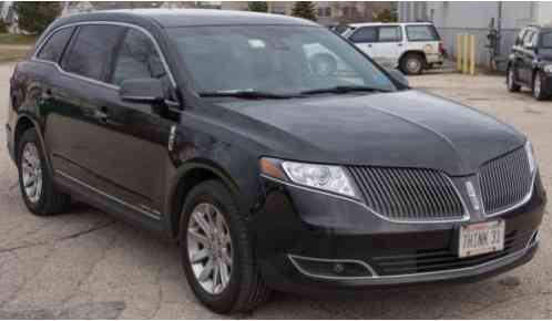 Lincoln MKT (2013)