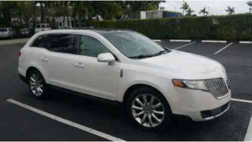 Lincoln MKT MKT (2010)