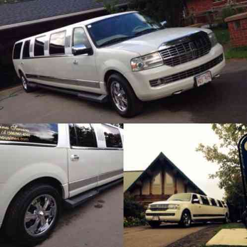 Lincoln Navigator limousine (2008)