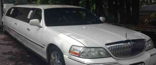 Lincoln Town Car (2006)