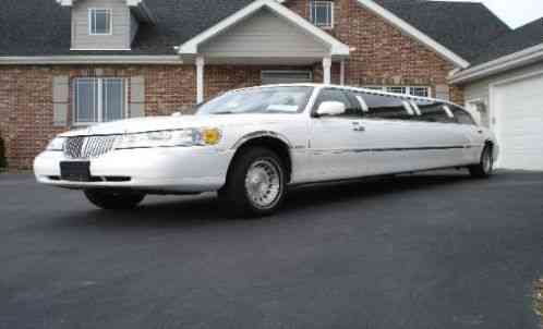 2000 Lincoln Town Car 120 Stretched Limousine