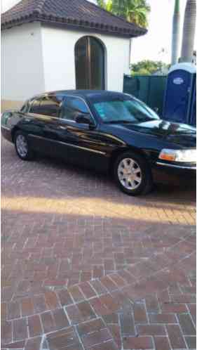 Lincoln Town Car (2011)