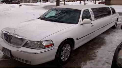 Lincoln Town Car (2006)