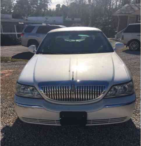 Lincoln Town Car (2003)