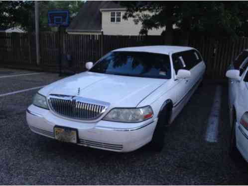 Lincoln Town Car (2004)