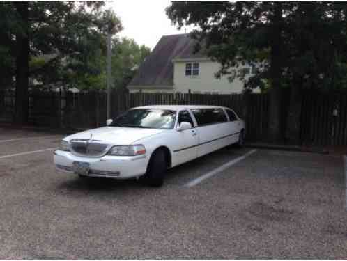 Lincoln Town Car (2005)