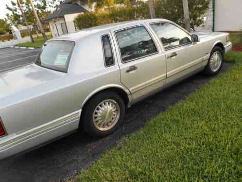 1996 Lincoln Town Car