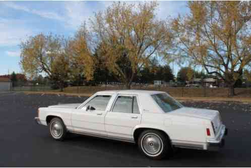 1986 Lincoln Town Car