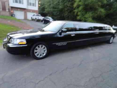 Lincoln Town Car (2005)