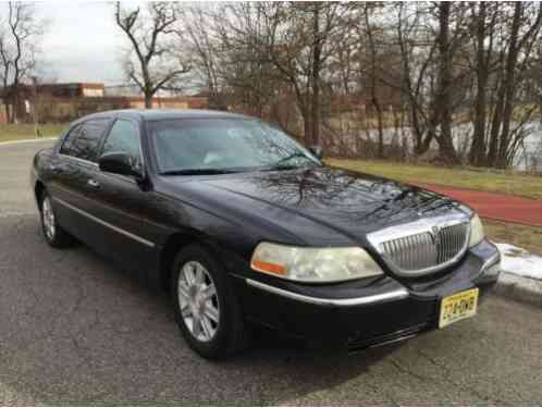 Lincoln Town Car (2007)