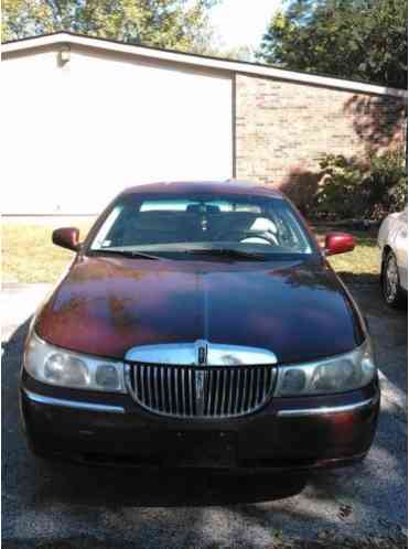 Lincoln Town Car (2000)