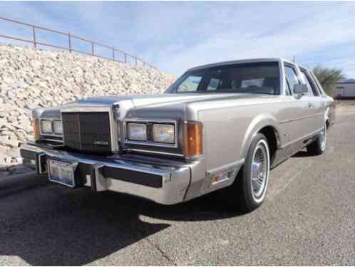 Lincoln Town Car CARTIER (1989)