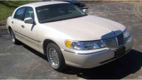 Lincoln Town Car (1999)