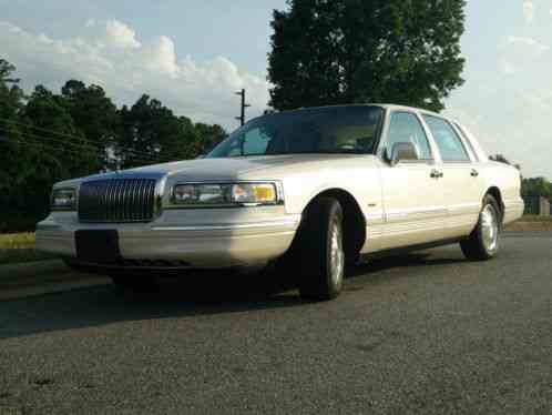 Lincoln Town Car (1996)