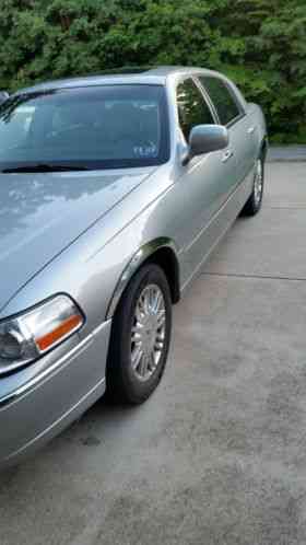 Lincoln Town Car (2006)