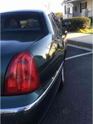 2000 Lincoln Town Car