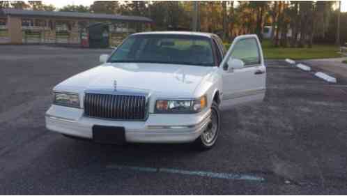 Lincoln Town Car (1997)