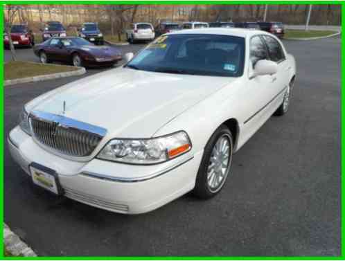 Lincoln Town Car Executive (2003)