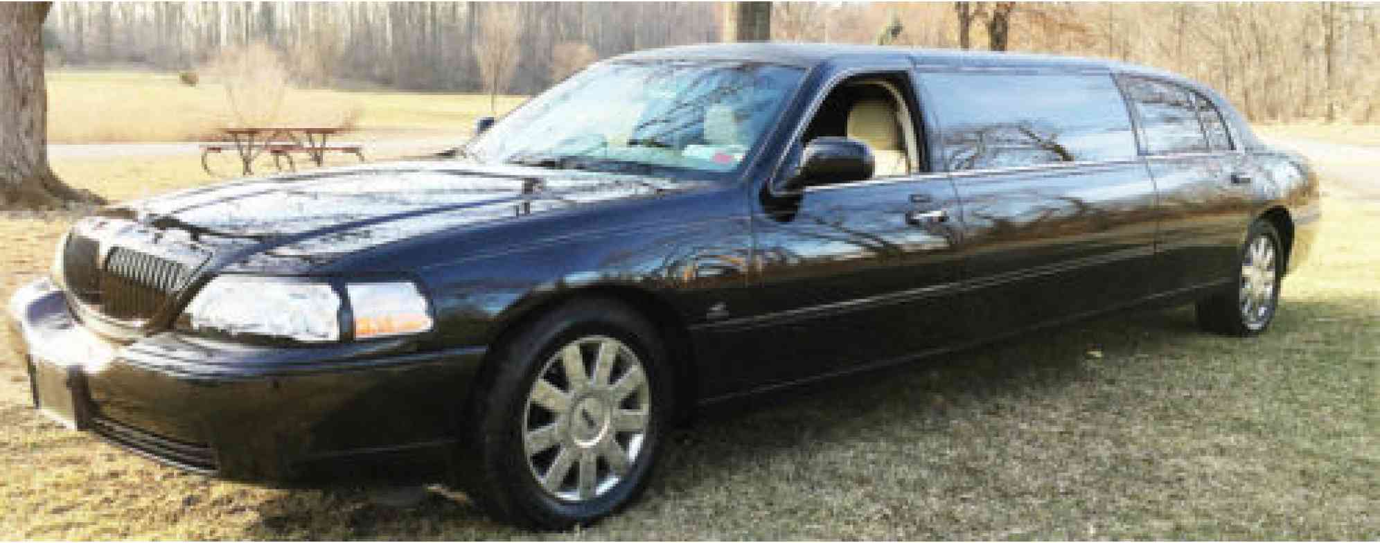 2005 Lincoln Town Car