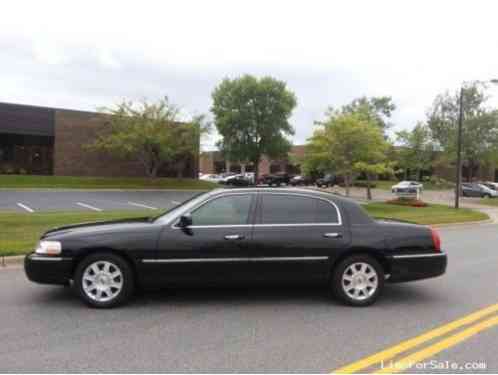 2011 Lincoln Town Car