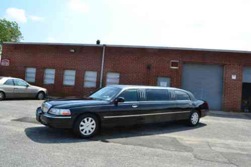 2006 Lincoln Town Car