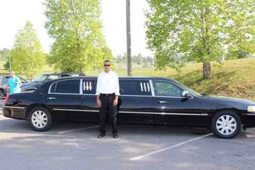 Lincoln Town Car (2003)