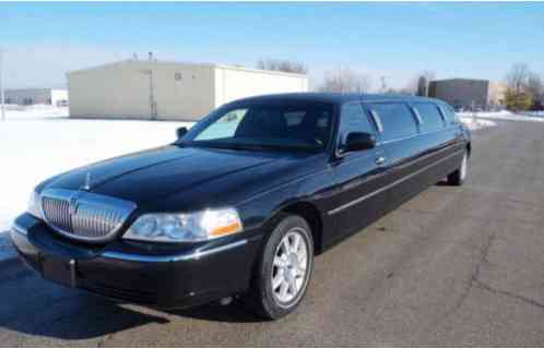 Lincoln Town Car (2007)