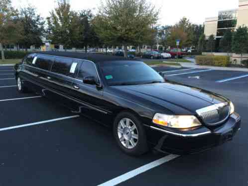 Lincoln Town Car (2006)