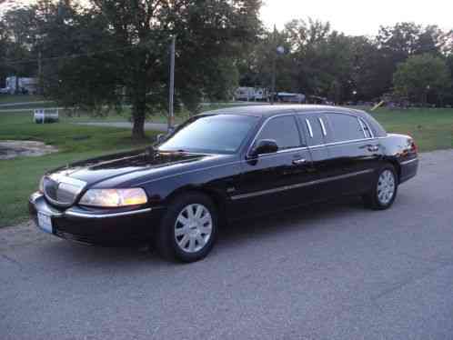 Lincoln Town Car (2003)