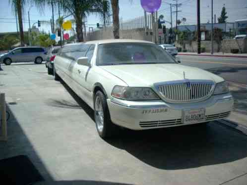 Lincoln Town Car (2004)