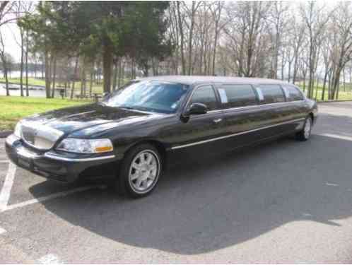 Lincoln Town Car (2006)