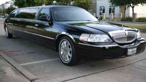 Lincoln Town Car (2006)