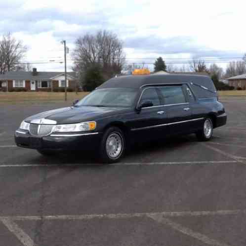 2000 Lincoln Town Car