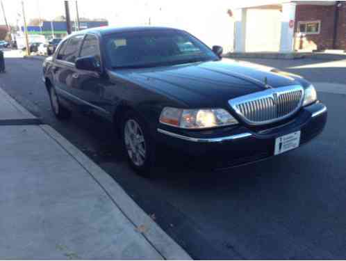 Lincoln Town Car L (2010)