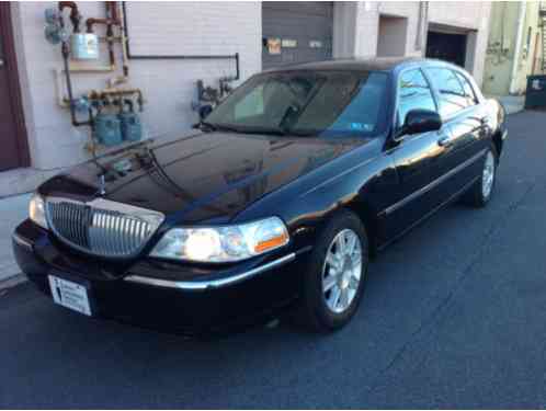 2010 Lincoln Town Car L