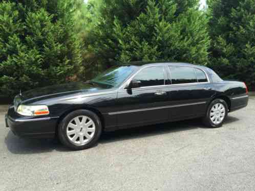 Lincoln Town Car (2006)