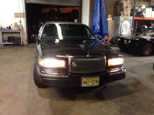 1995 Lincoln Town Car Limo