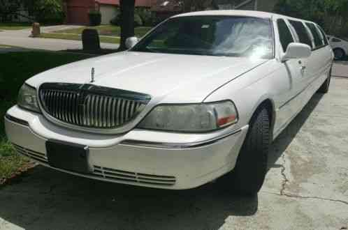 Lincoln Town Car (2005)