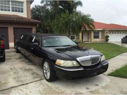 Lincoln Town Car (2005)