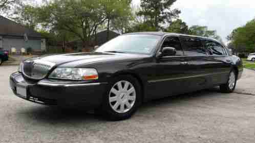 Lincoln Town Car (2005)